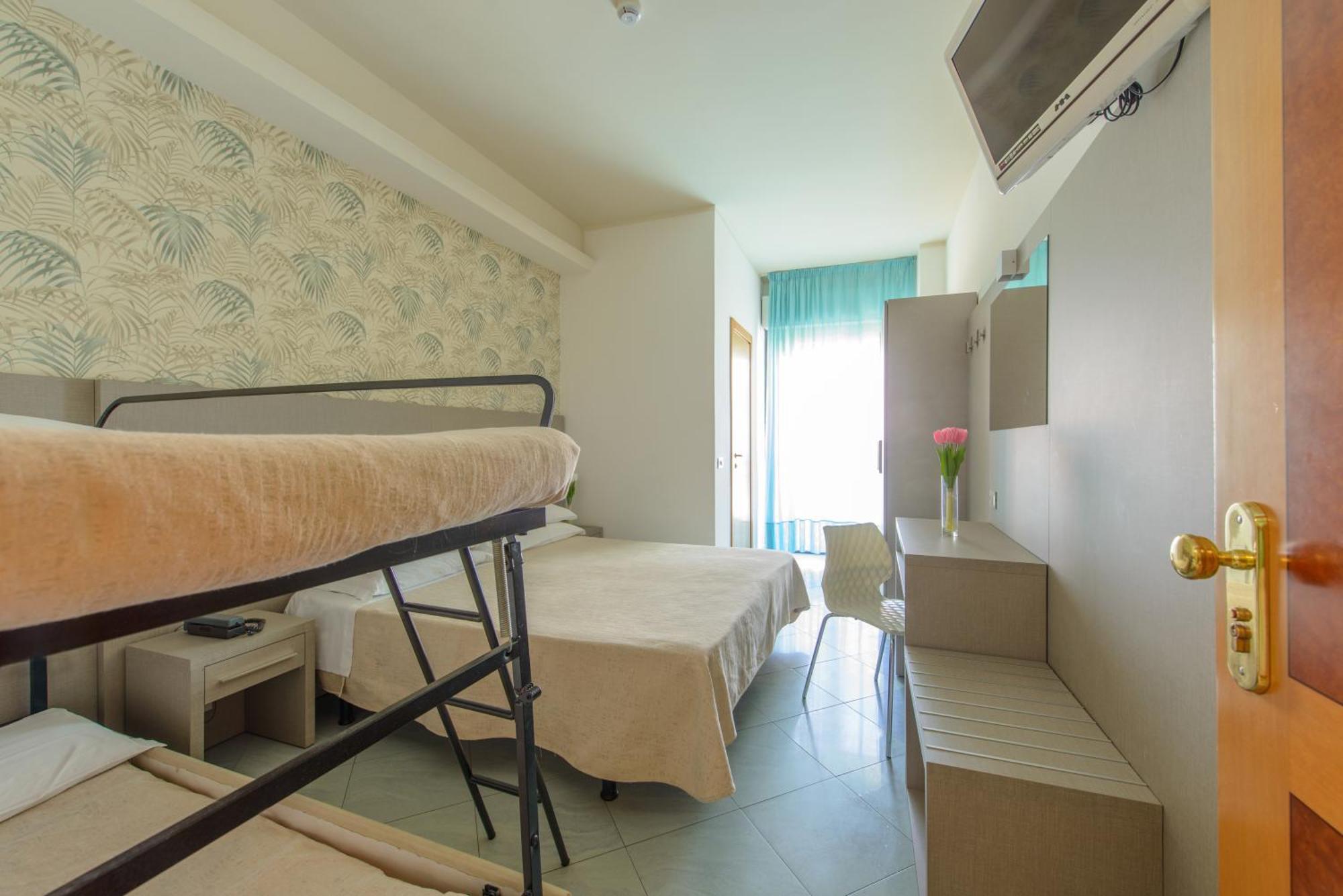 Hotel Christian Rimini Ngoại thất bức ảnh