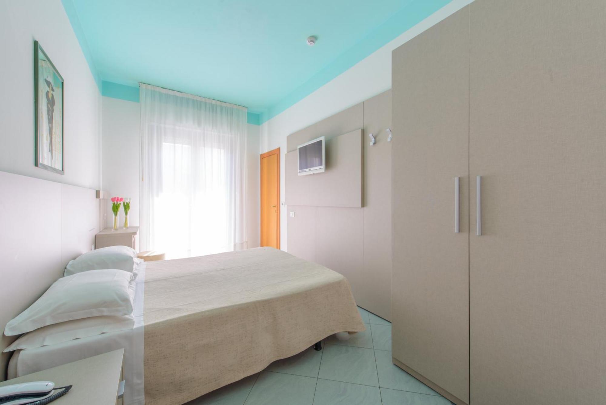 Hotel Christian Rimini Ngoại thất bức ảnh